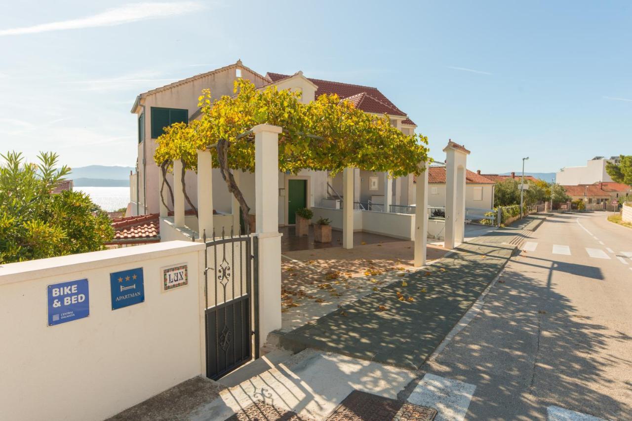 Apartments Lux 볼 외부 사진