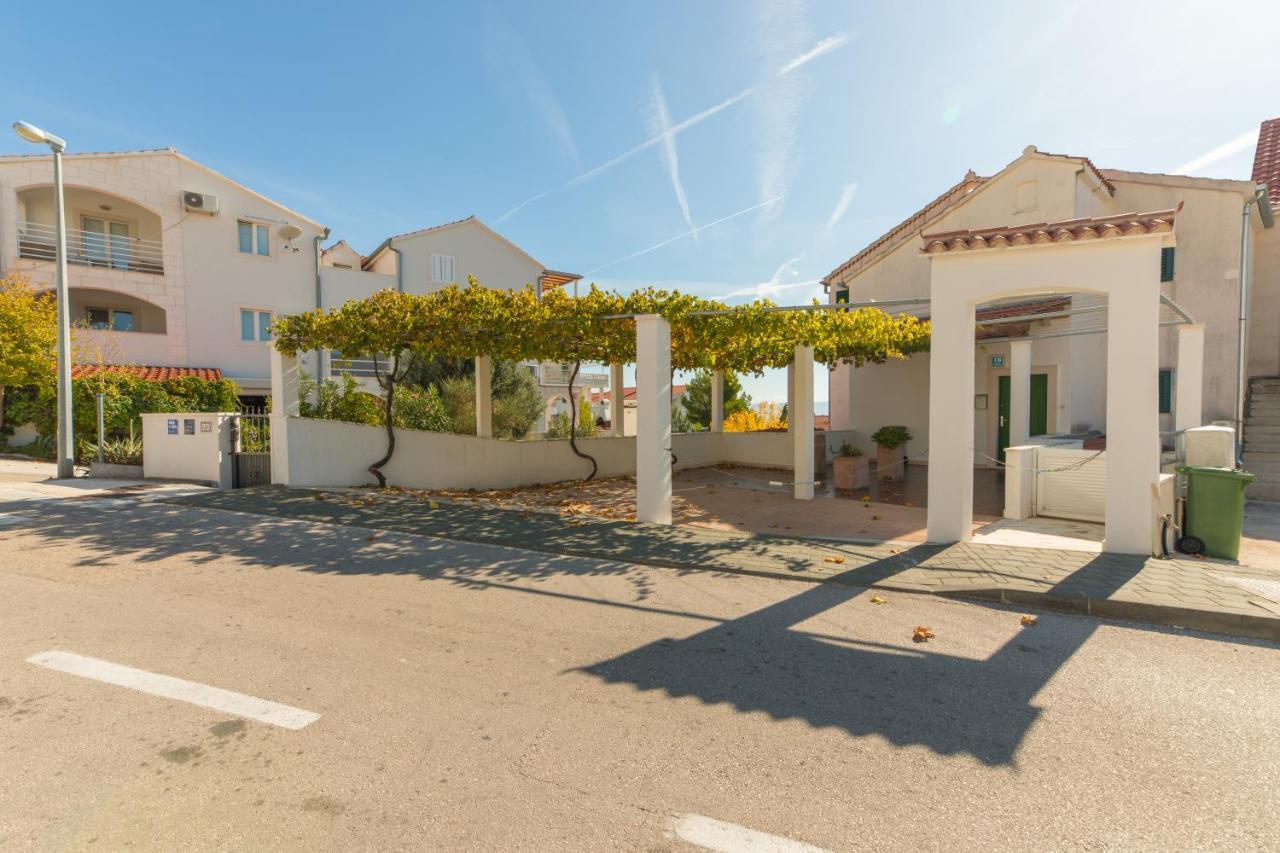 Apartments Lux 볼 외부 사진