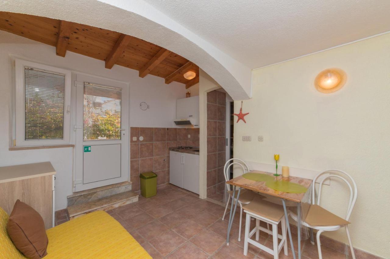 Apartments Lux 볼 외부 사진