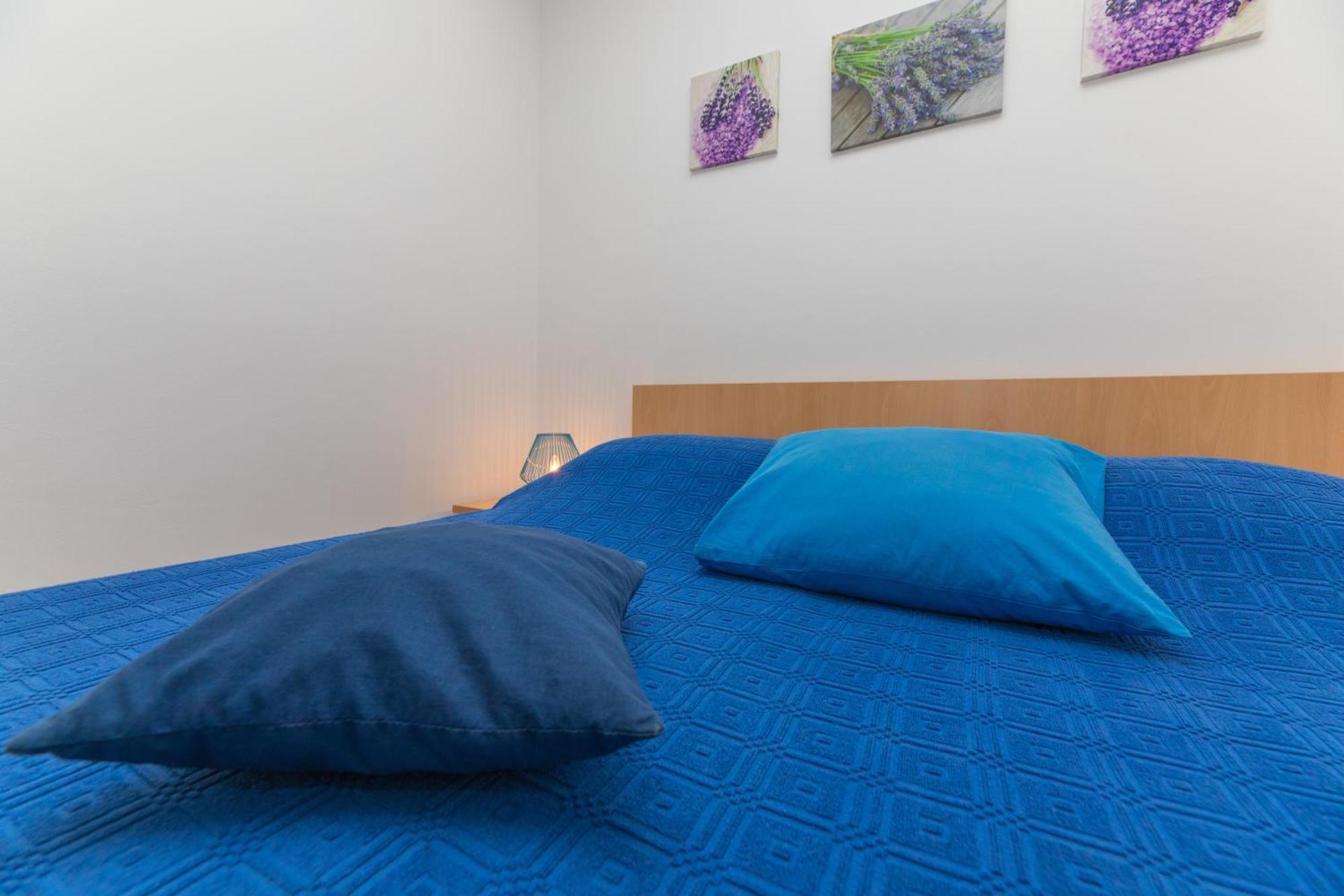 Apartments Lux 볼 외부 사진