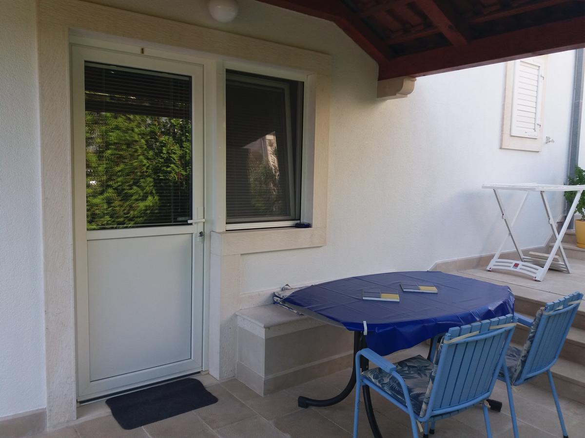Apartments Lux 볼 외부 사진